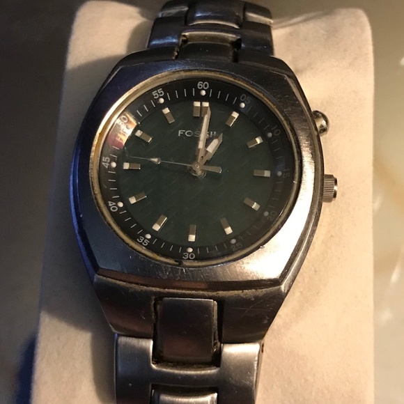 Functioning Fossil Blue Watch - Picture 1 of 8